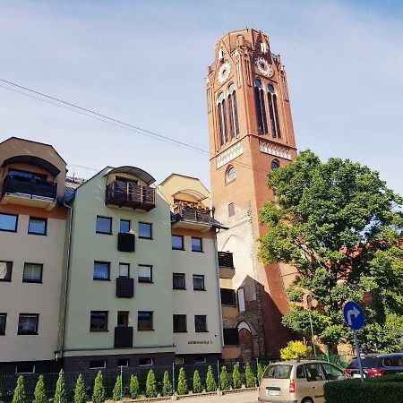 Apartament Przy Wiezy 斯维诺乌伊希切 外观 照片