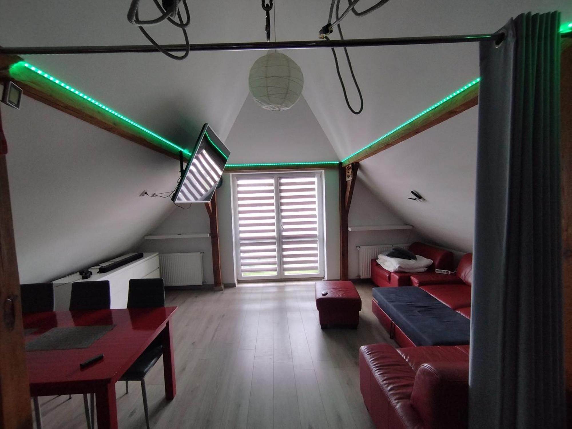 Apartament Przy Wiezy 斯维诺乌伊希切 外观 照片